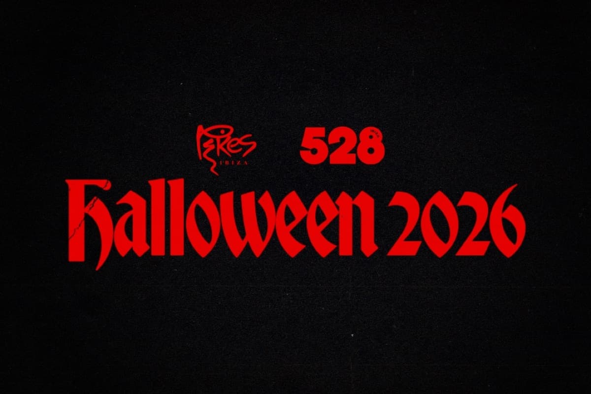 Cartel de Halloween at Pikes