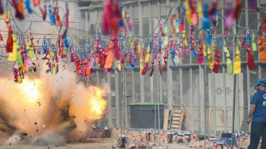 mascletà en fallas-discoruta_com