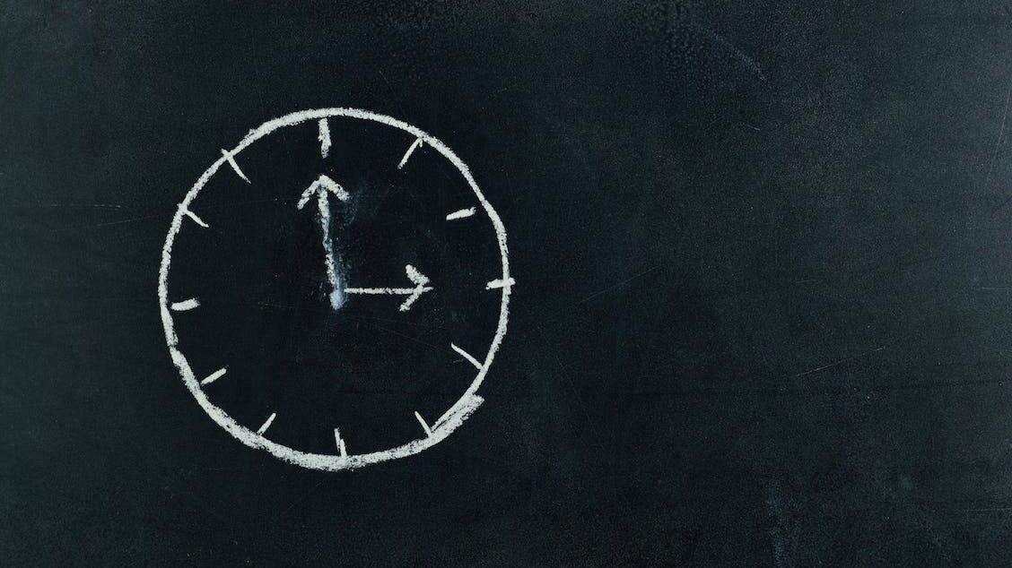 la hora es clave para entrar en una discoteca-discoruta_com