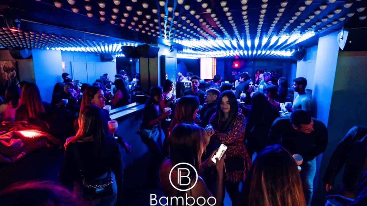 Bamboo Valencia Pub