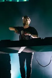 Martin Garrix pinchando en Ushuaïa Ibiza (Ibiza)